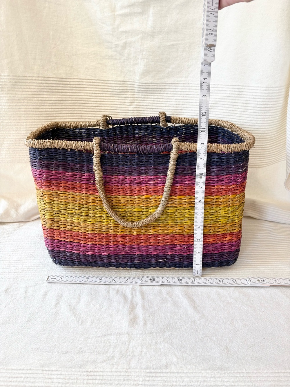 Handwoven Multicolor Straw Tote Beach Bag / Market Bag - Picture 2 of 12